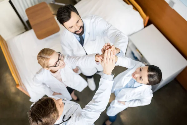 Groep van professionele artsen — Stockfoto