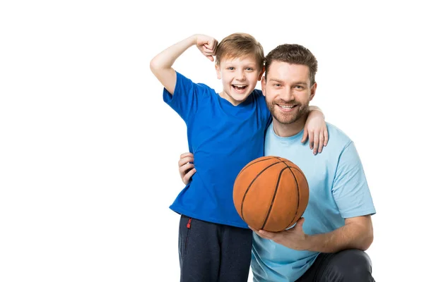 Baba ve oğul basketbol oynamaya hazır