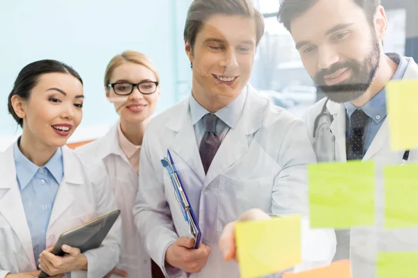 Doctors having work meeting — Stock Photo