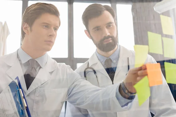 Doctors having work meeting — Stock Photo