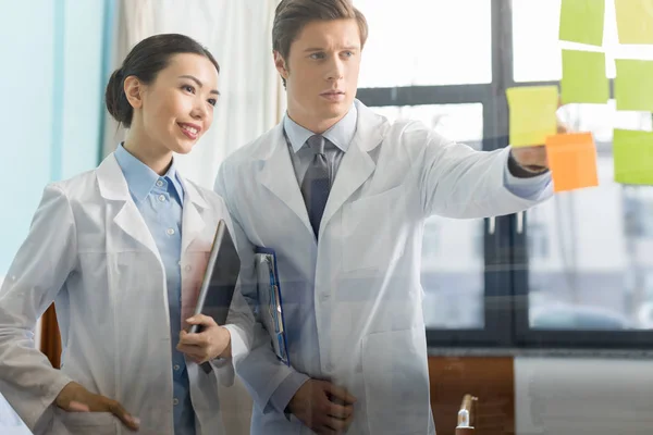 Doctors having work meeting — Stock Photo