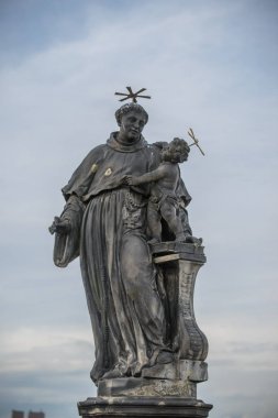 Aziz anthony padua heykel charles Bridge, prague