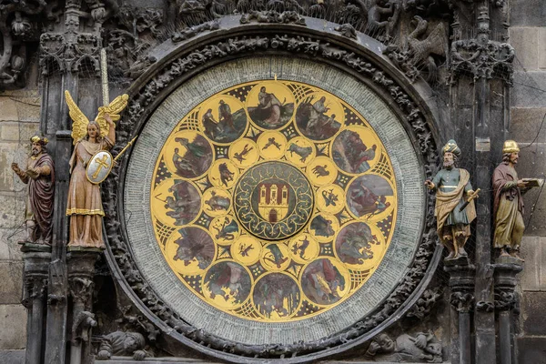 Празькі куранти (астрономічним) в на Старого міста Прага, Чеська Республіка — стокове фото
