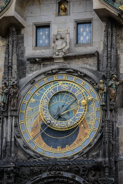 Orologio astronomico di Praga Orloj sulla torre del municipio — Foto Stock