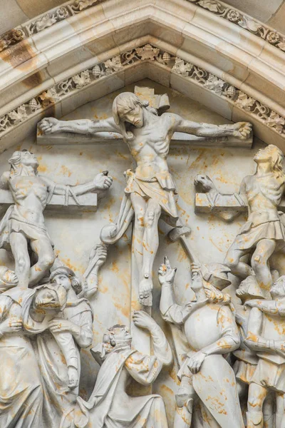 Tympanum of St Vitus Cathedral. Czech Republic. Prague — Stock Photo, Image