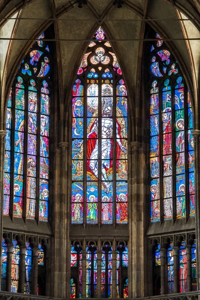 Prag, Tjeckien - 12 maj, 2017: vackra interiören i den St Vitus Cathedral i Prag, Tjeckien — Stockfoto