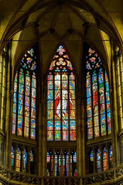 PRAGUE, REPÚBLICA CHECA - 12 de maio de 2017: O belo interior da Catedral de São Vito em Praga, República Checa — Fotografia de Stock