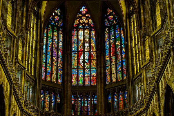 Prag, Tjeckien - 12 maj, 2017: vackra interiören i den St Vitus Cathedral i Prag, Tjeckien — Stockfoto