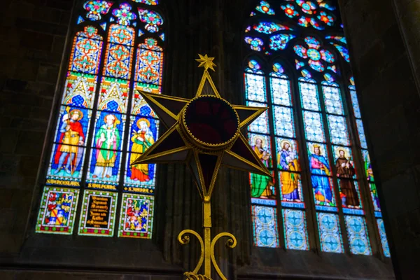 Prag, Tjeckien - 12 maj, 2017: vackra interiören i den St Vitus Cathedral i Prag, Tjeckien — Stockfoto