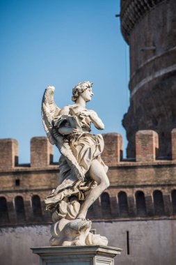 İtalya, Roma 'daki Castel Sant Angelo' dan melek heykeli..