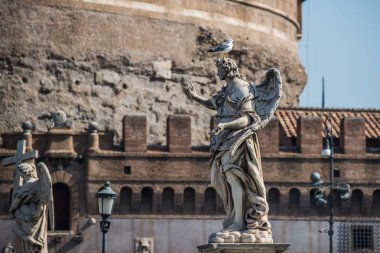 İtalya, Roma 'daki Castel Sant Angelo' dan melek heykeli..
