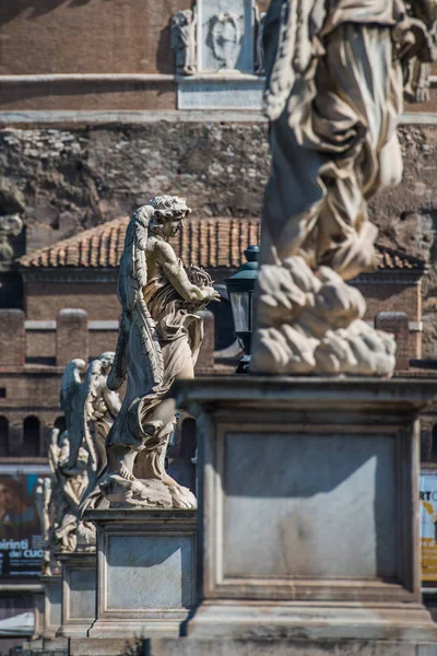 İtalya, Roma 'daki Castel Sant Angelo' dan melek heykeli.. — Stok fotoğraf