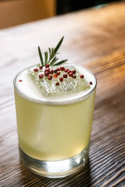 Nahaufnahme Von Frischen Leckeren Cocktails Glas Getränkekonzept — Stockfoto
