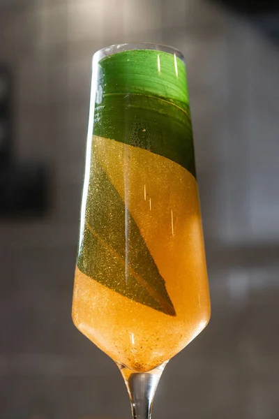 Close Του Φρέσκου Γευστικού Κοκτέιλ Ποτήρι Ποτό Έννοια — Φωτογραφία Αρχείου