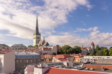 24-27.08.2016 doğal yaz güzel hava manzarası Panoraması Old Town, Tallinn, Estonya