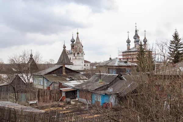 ロシアの悪い天気ユーリエフ ・ ポリスキー、ロシアのレビタン色合い — ストック写真