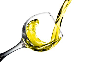 SEK beyaz şarap bir bardak dökülür