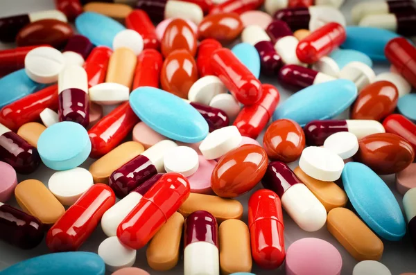 Multicolored Pills and Capsules — Stock Photo, Image