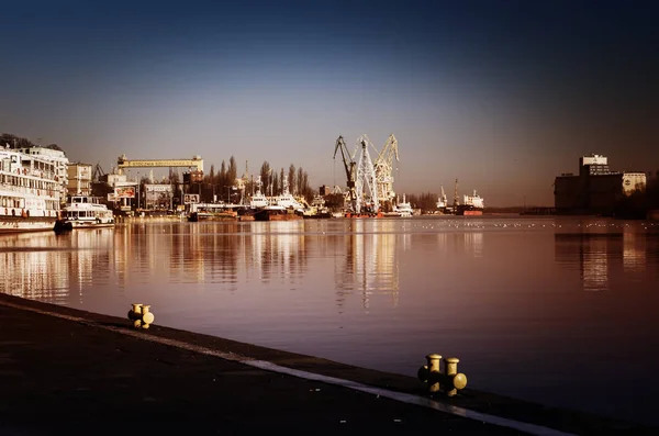 Szczecin. Port rzeczny — Zdjęcie stockowe