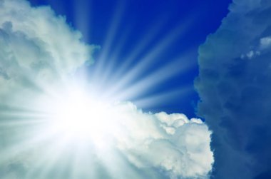 Bulutlu mavi gökyüzü