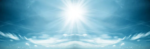 흰 구름과 푸른 바다 위에 태양 열 — 스톡 사진