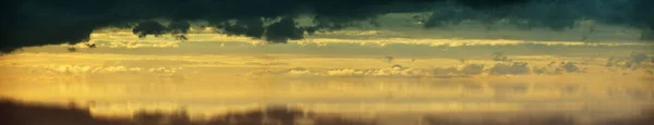 海嵐暗雲 — ストック写真