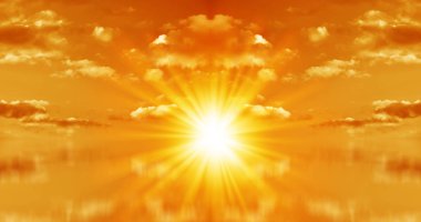 Denizin Üzerinde Kızıl Gün Batımı