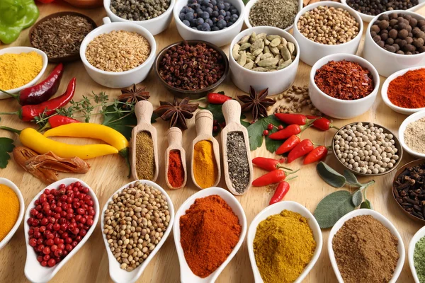 baharatlar ve otlar.