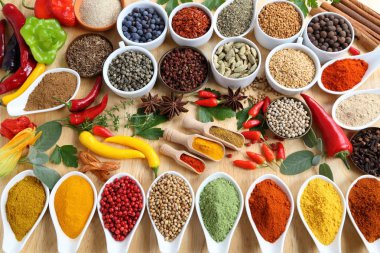 baharatlar ve otlar.