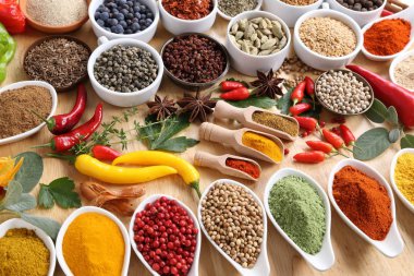 baharatlar ve otlar.