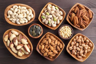 Kuruyemiş çeşitleri.