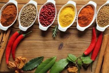 baharatlar ve otlar.