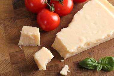 Gıda kompozisyon, peynir ve domates.