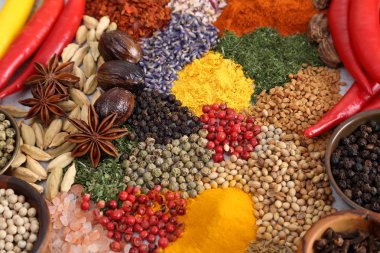 baharatlar ve otlar.
