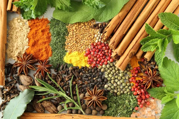 Farbenfrohe Und Aromatische Gewürze Und Kräuter Lebensmittelzusatzstoffe — Stockfoto