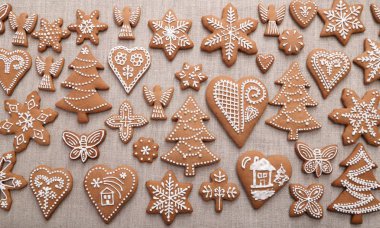 Noel ev yapımı gingerbread çerezleri keten tuval üzerine.