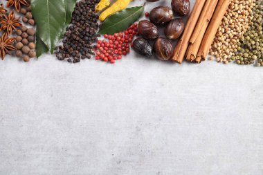 Aromatik baharatlar.