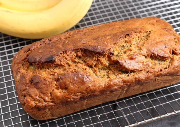 Домашний банановый хлеб . — стоковое фото