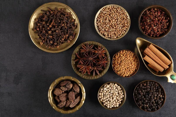 Brown Spices Metal Bowls Dark Background Top View — Stock Photo, Image