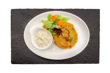 beyaz tabakta kabak gözlemeleri