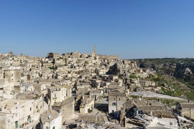 Güzellik eski hayalet kasaba Matera (Sassi di Matera) brig içinde