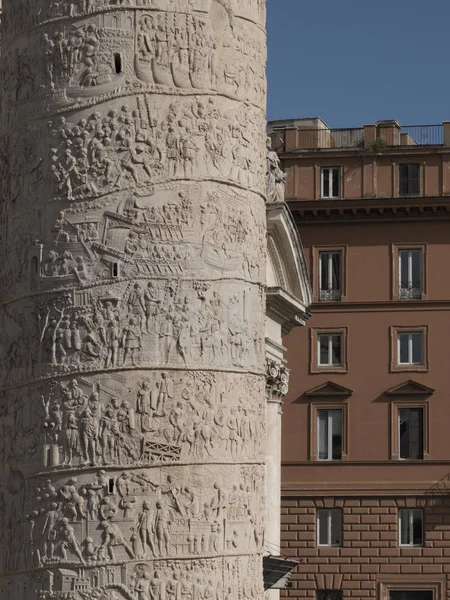 Μια γεύση από τη στήλη του Τραϊανού της Piazza Venezia, στη Ρώμη — Φωτογραφία Αρχείου