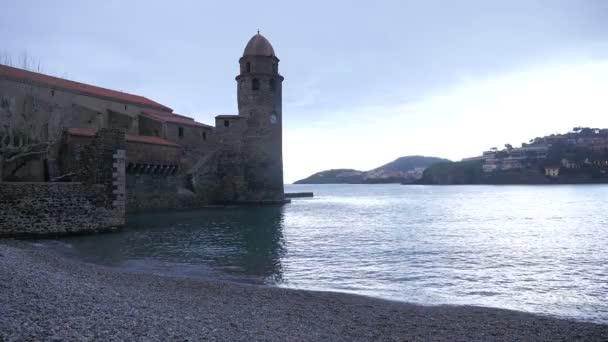 Utsikt över den staden Collioure — Stockvideo
