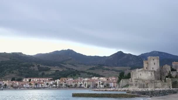 Pohled na města Collioure — Stock video