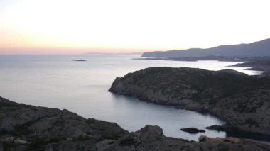 cap creus günbatımında Timelapse