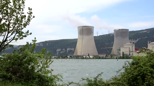 Kerncentrale in Frankrijk — Stockvideo