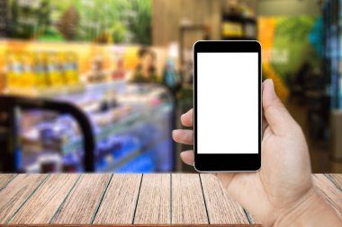 Görüntü siyah cep telefonu boş beyaz ekran ile tutarak el kadar alay.
