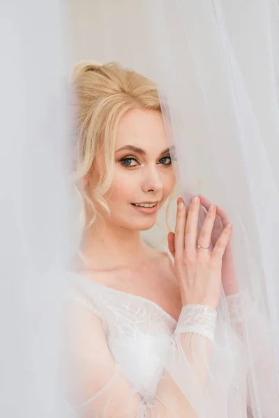 Casamento Conceitual Manhã Noiva Estilo Europeu Vestido Boudoir Interior Studio — Fotografia de Stock