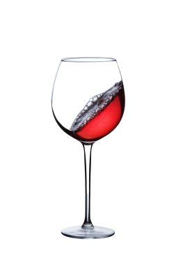 Bir bardak su içecekler beyaz arka plan üzerinde