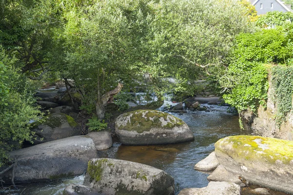 Rivière Aven au Pont-Aven en Bretagne — Photo